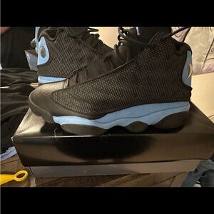 Air Jordan 13 Retro University Blue